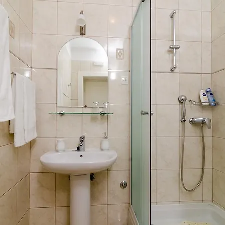 & Ivela Apartment